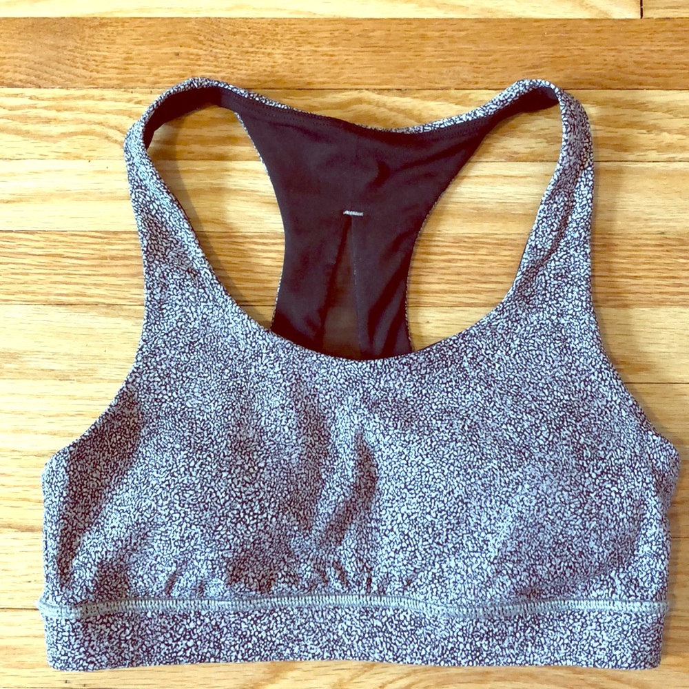 Lululemon sports bra